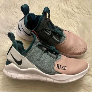 Nike Free Sneakers